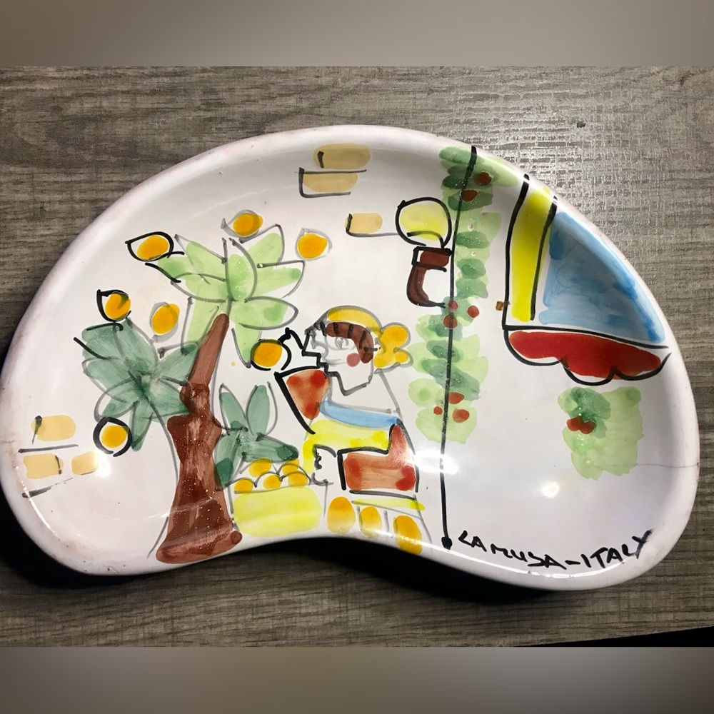 La Musa pottery bowl